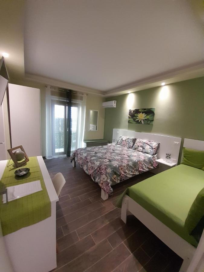 L'Oasi Di Venere Bed And Breakfast カゼルタ エクステリア 写真