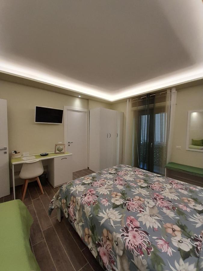 L'Oasi Di Venere Bed And Breakfast カゼルタ エクステリア 写真